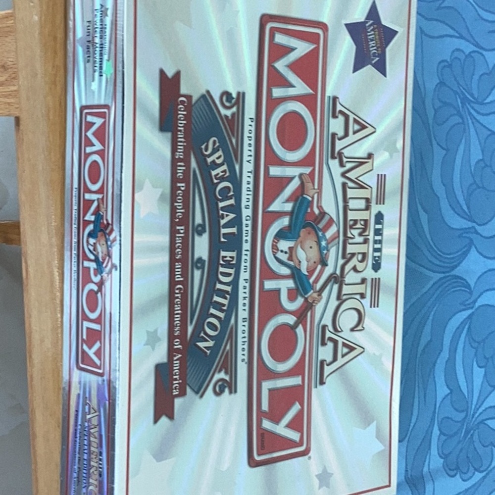 Monopoly The America Special Edition/ Year 2002 **NEW & SEALED**